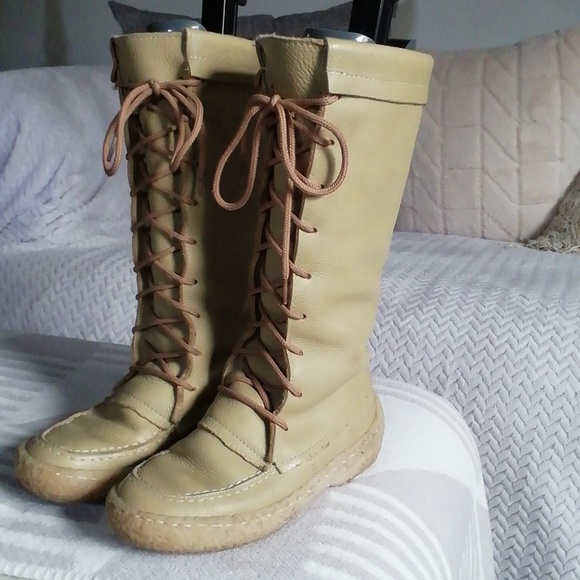 Deer/Moose skin mukluks - Picture 7 of 9